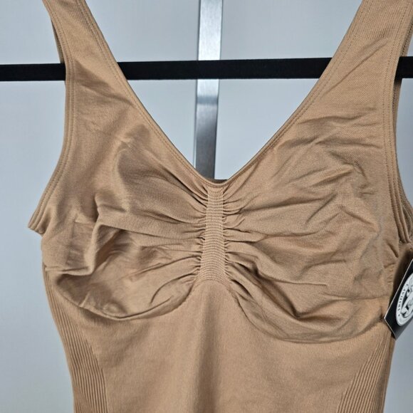 Instant Shaping by Lunaire Nude Shapewear Cami Top Size 6/8 - Picture 2 of 8